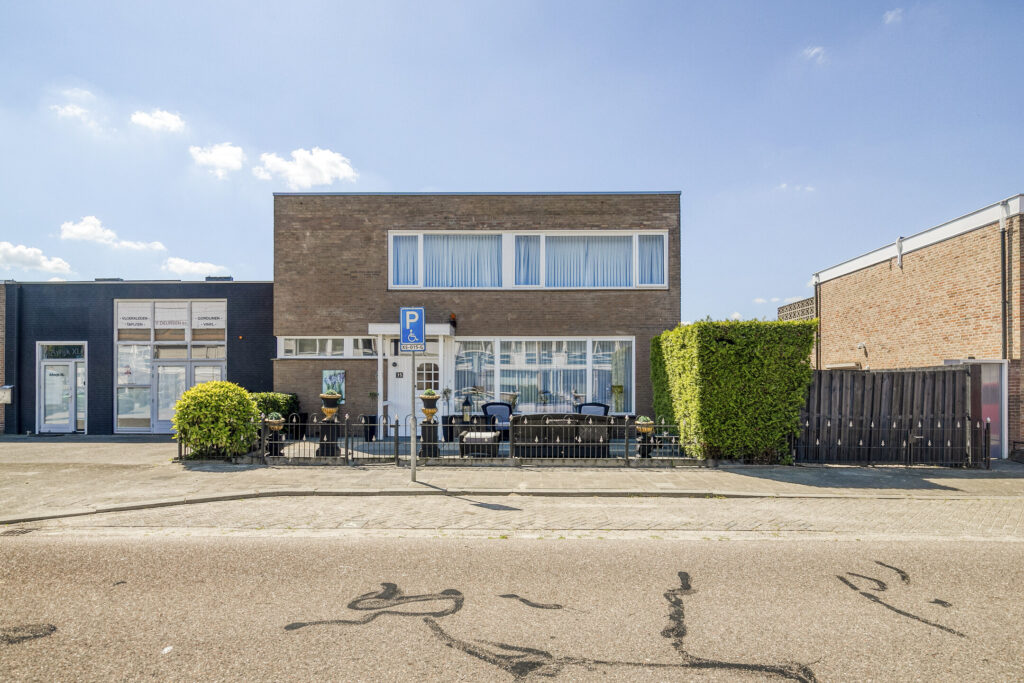 DUX Real Estate