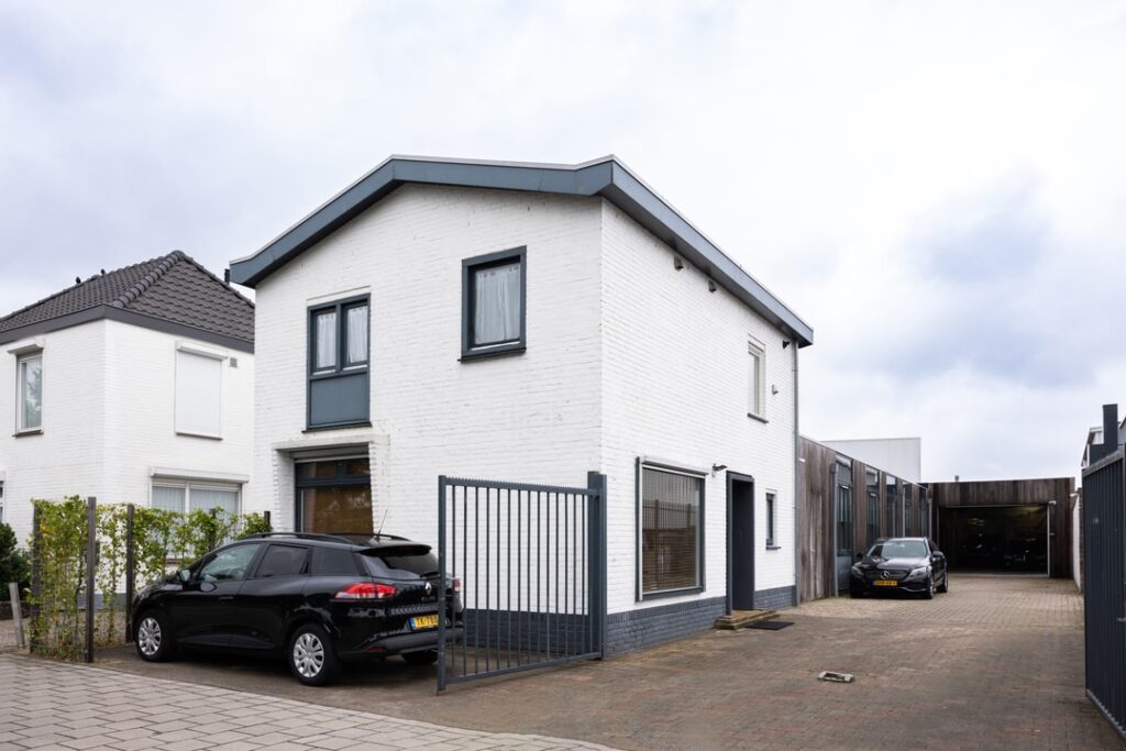 DUX Real Estate