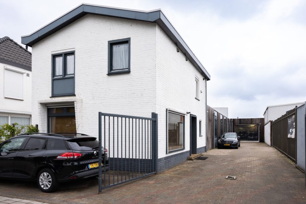 DUX Real Estate